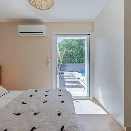 Le Clos Des Oliviers * Saint-Privat-de-Champclos